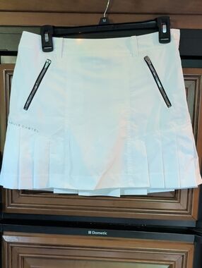 Louis Castel White Pleated Golf Skort with Zip Pockets